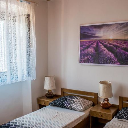 Hostel Flora Mali Lošinj Quarto foto