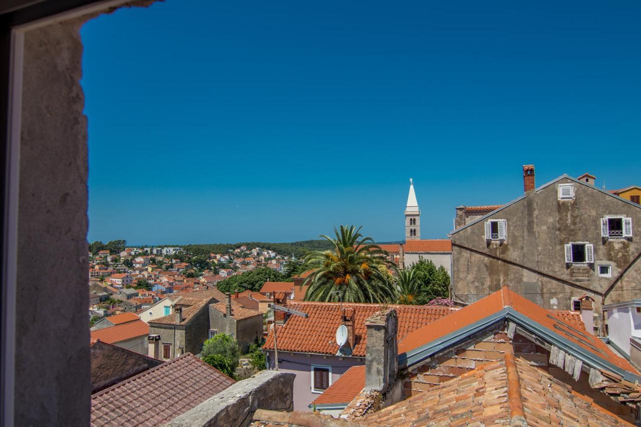 Hostel Flora Mali Lošinj Exterior foto