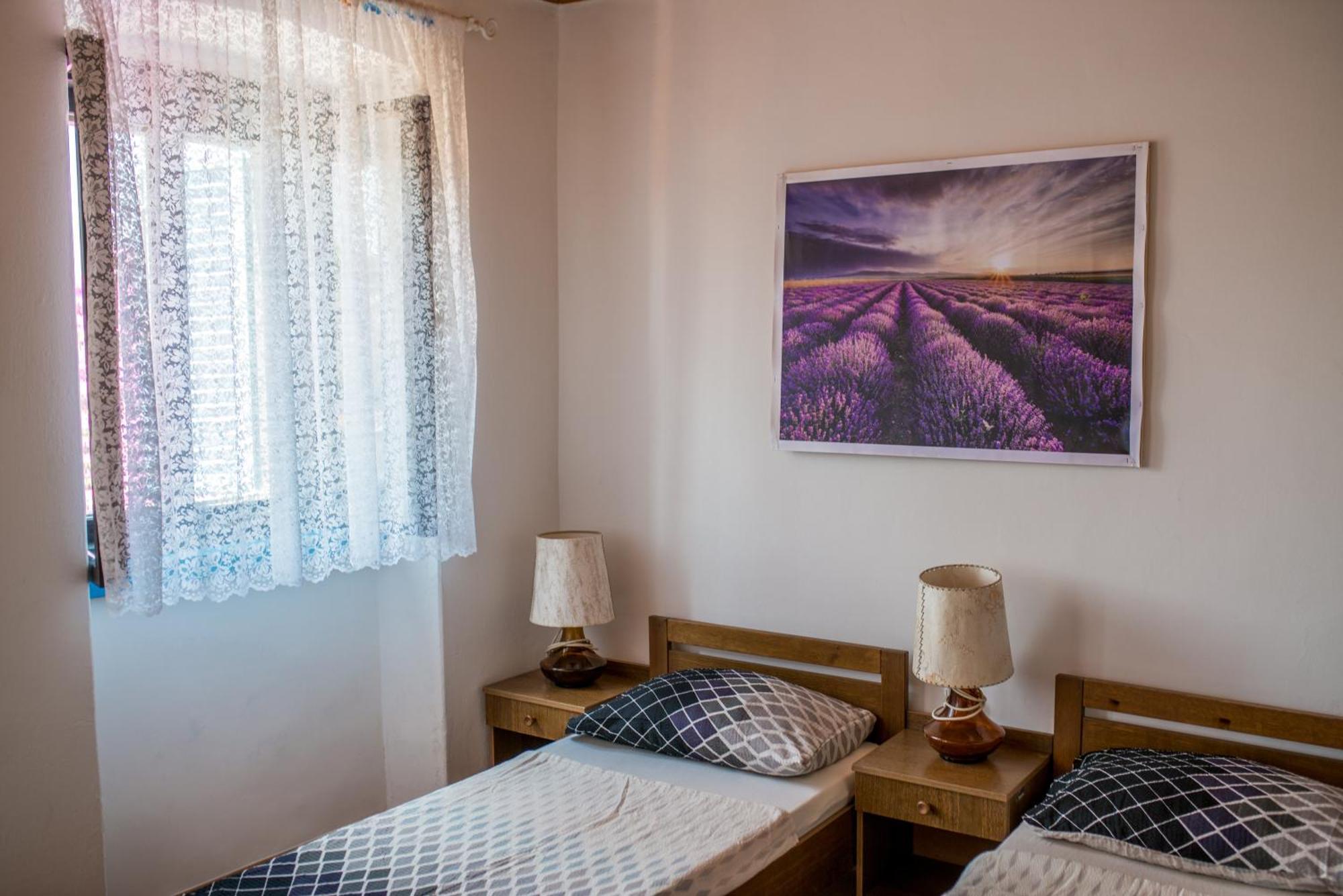 Hostel Flora Mali Lošinj Quarto foto